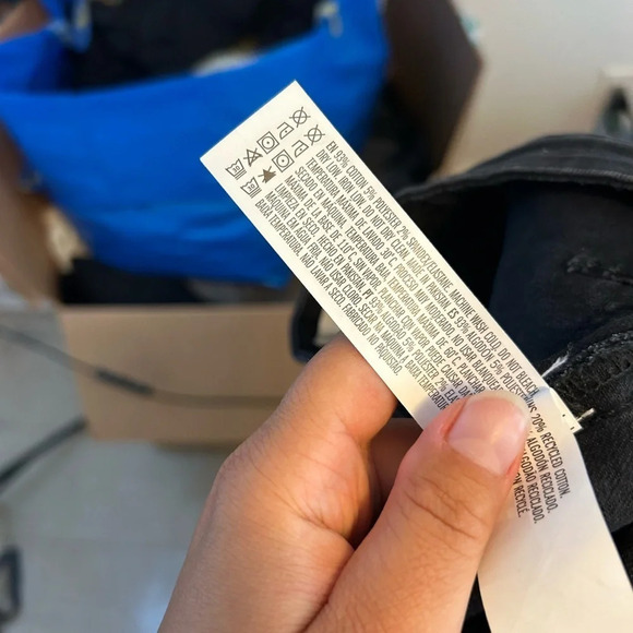 Forever 21 High Rise Black Flare Jeans - Picture 4 of 4